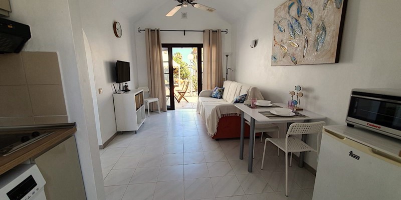 82F19769 57D4 44D1 9D52 26A34445726e